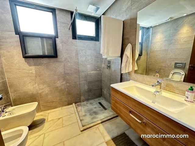 Appartement à louer – Hay Riad — 4