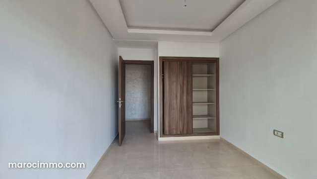 A louer Appt neuf 100m2 3ch Bouskoura — 4
