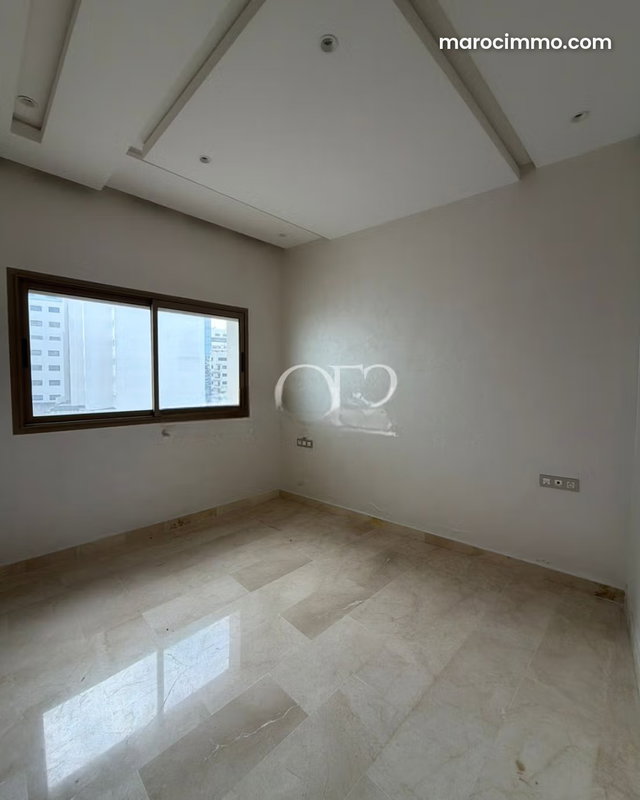 À louer – Appartement vide à Iberia — 5