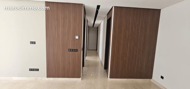 Superbe appartement de 3ch vide à louer à CFC — 3