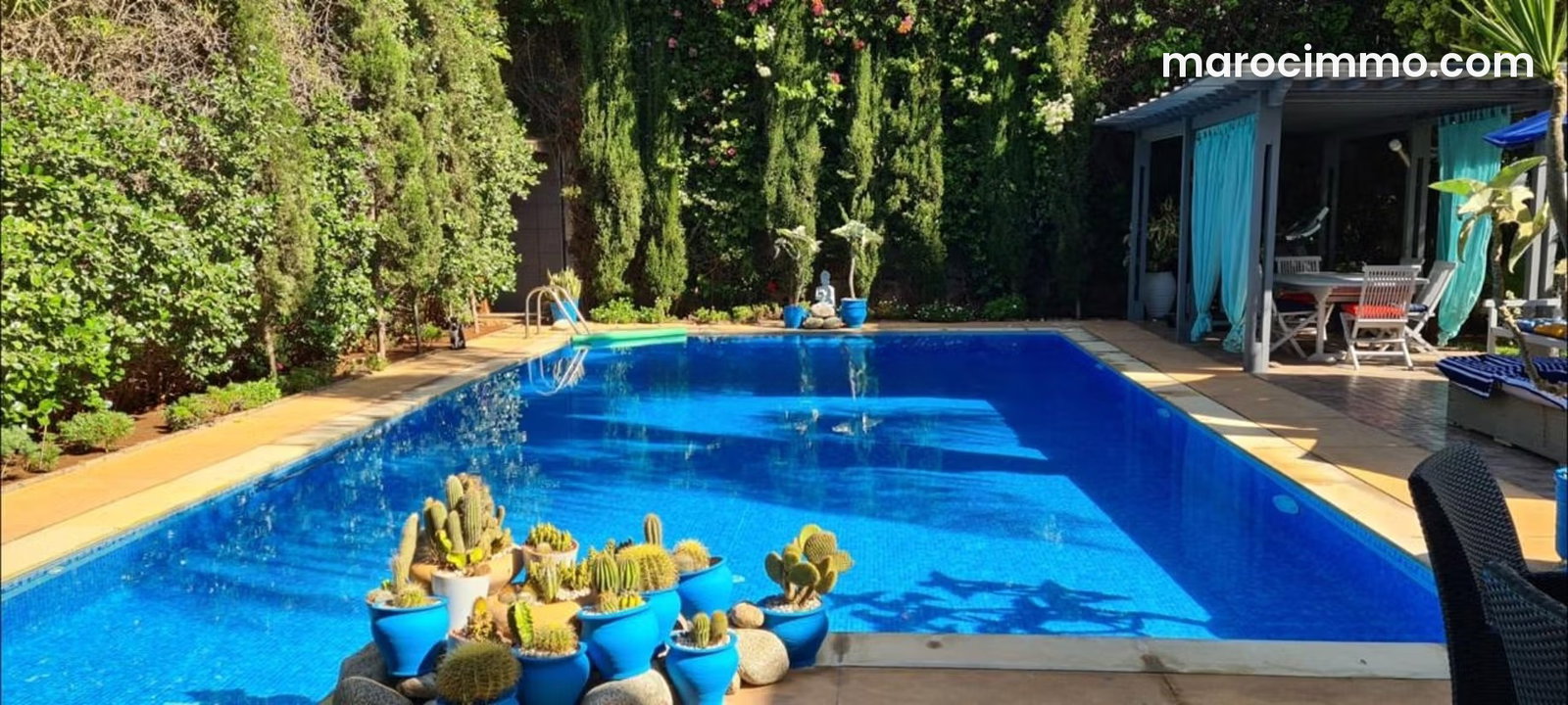Villa 450 m² avec piscine et jardin, Bouskoura centre — Bouskoura