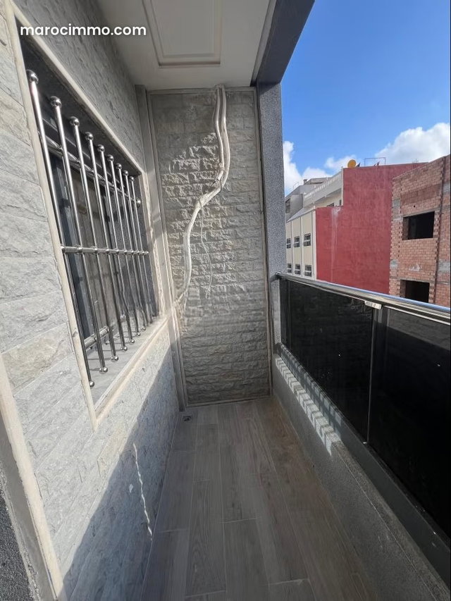 Beautiful 3-bedroom apartment for rent in Ahlane. Comfortable and spacious. With elevator and terrace — 5