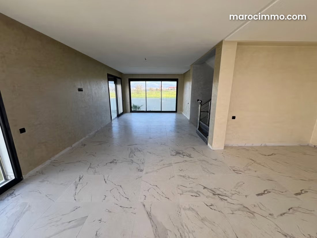 400 sqm villa with swimming pool for rent, Harhoura, Temara — Temara