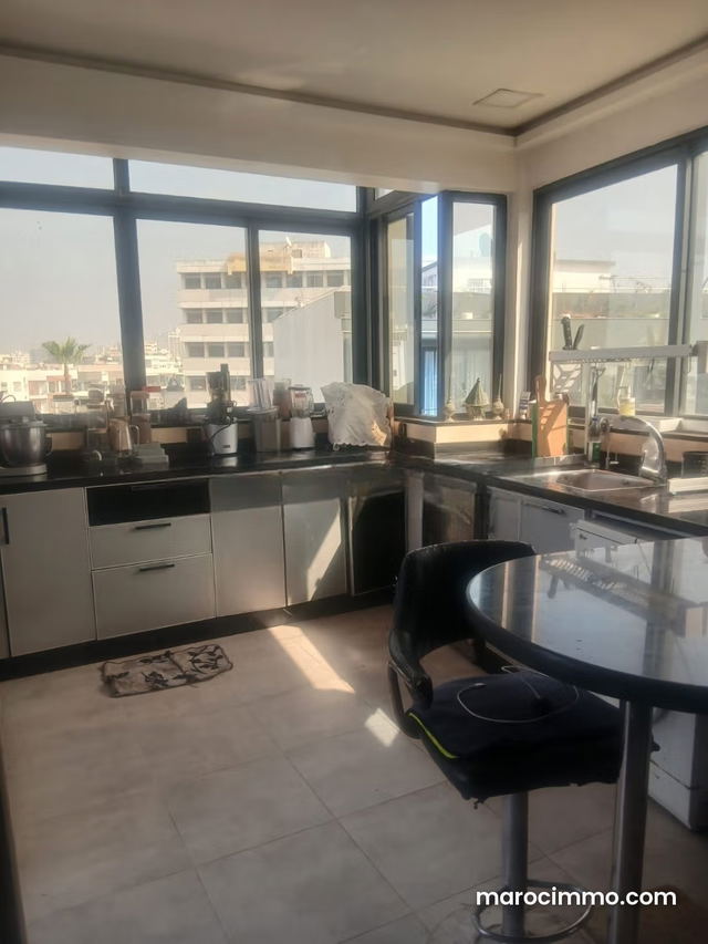 Vente d'un bel appartement à Palmier. 1 belle chambre. Belle terrasse — Casablanca