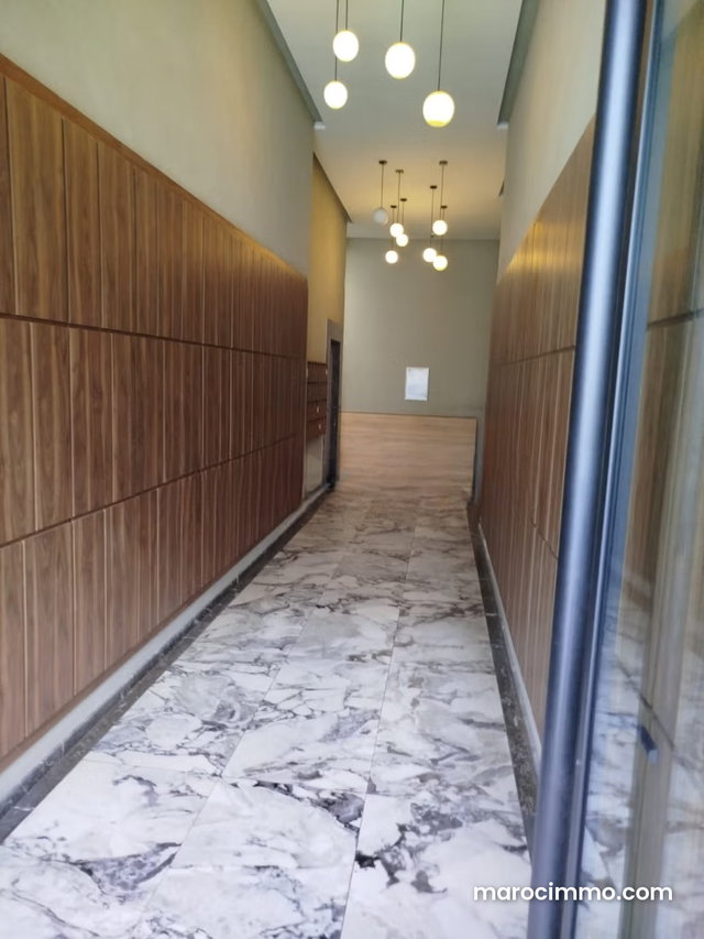 Offices for rent in Sidi Maarouf. 76 m² area. Elevator and garage — 4