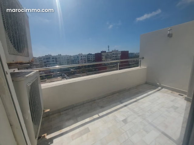 Appartement à vendre à Bourgogne Ouest. Surface totale 105 m². Antenne parabolique et sécurité — 2