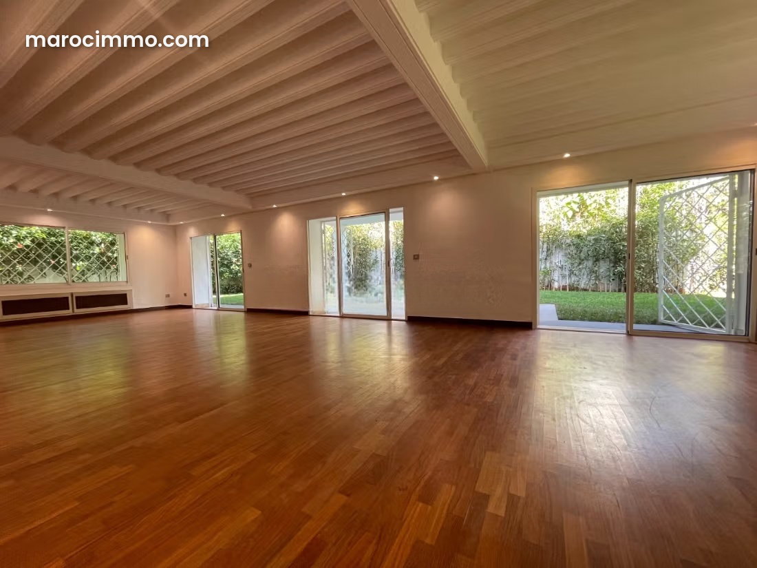 850 m² Villa with Pool and Garden, Anfa, Casablanca — Casablanca