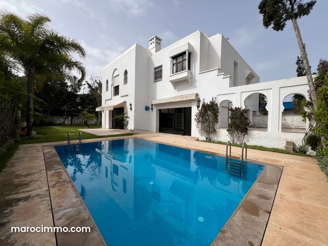 600 m² Villa with Pool and Garden, Anfa, Casablanca — Casablanca