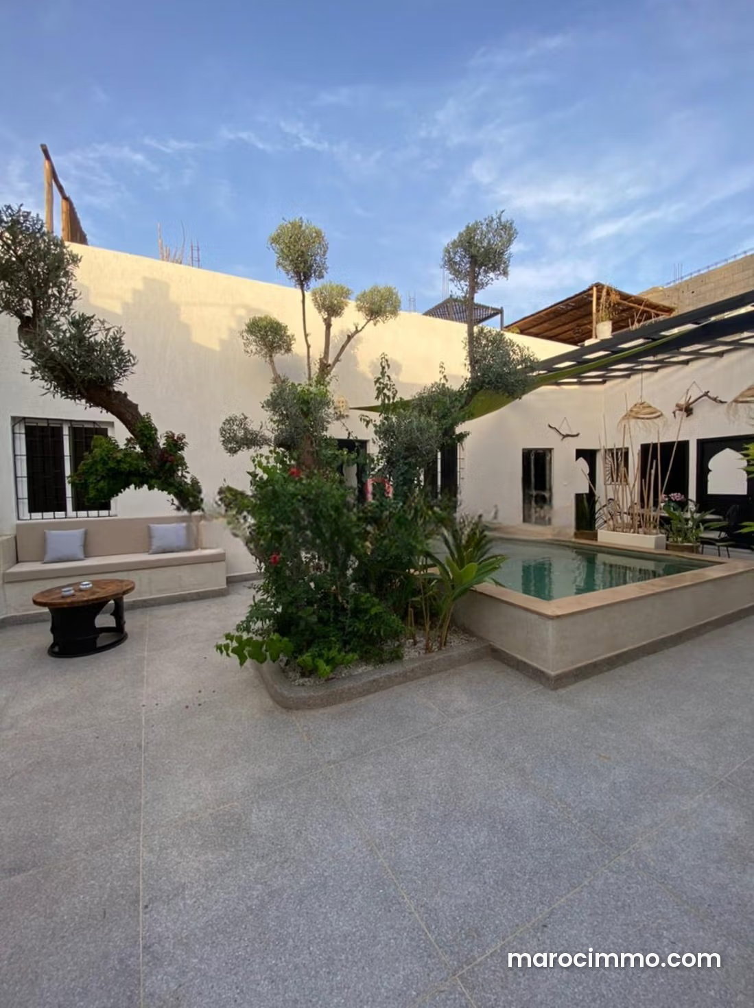 Local commercial avec piscine Route d'Ourika Marrakech — Marrakech