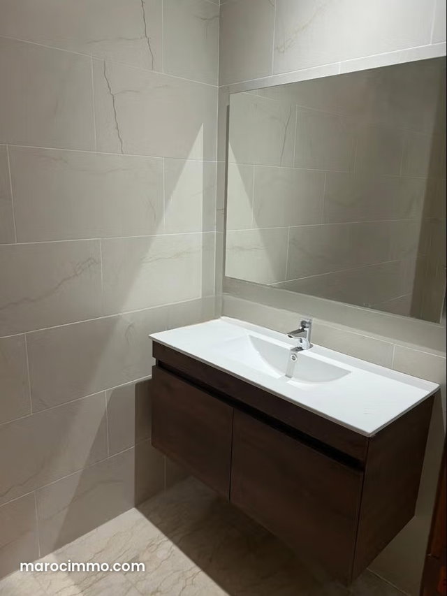 Bel appartement à vendre à Guéliz. Surface totale 135 m² — 2