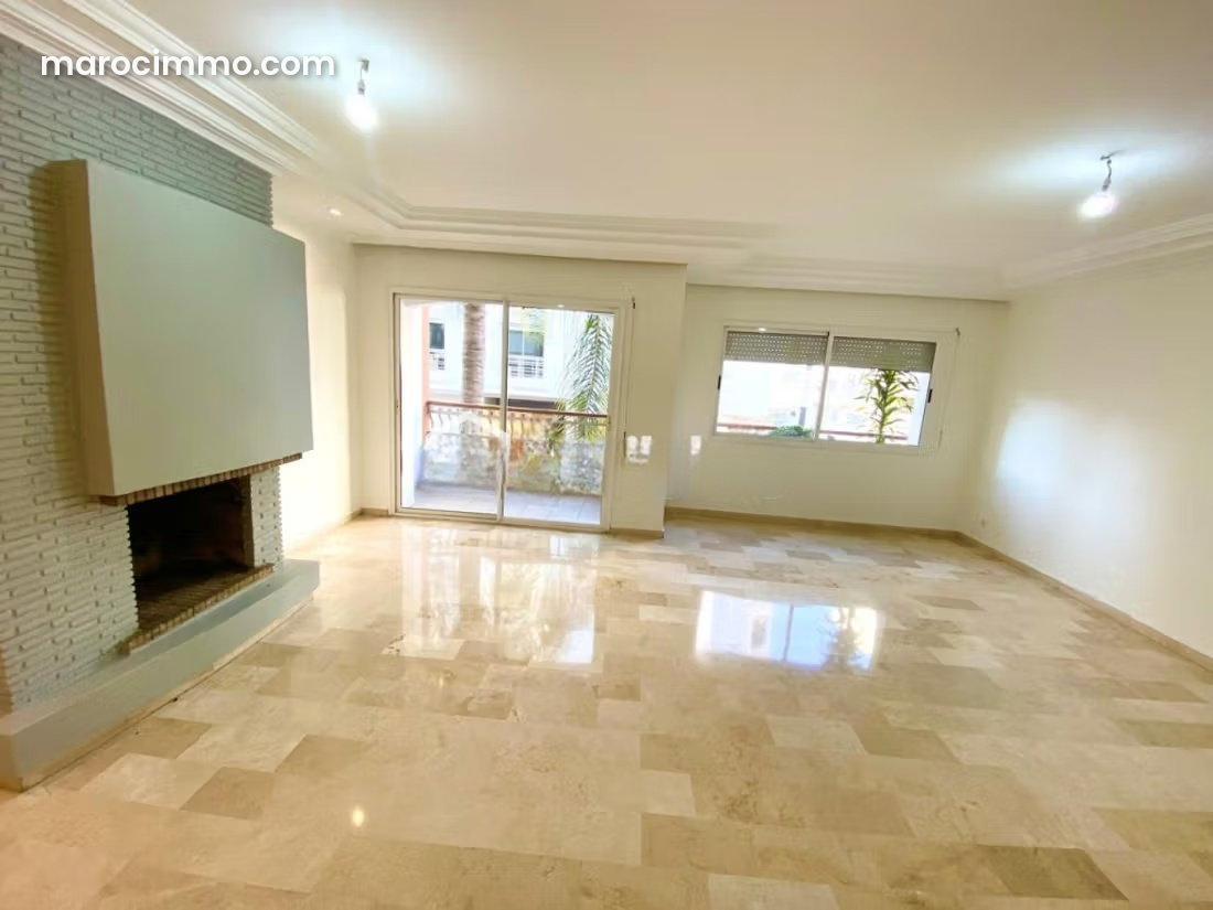 176 m² Apartment with Terrace for Rent in Maarif, Casablanca — Casablanca