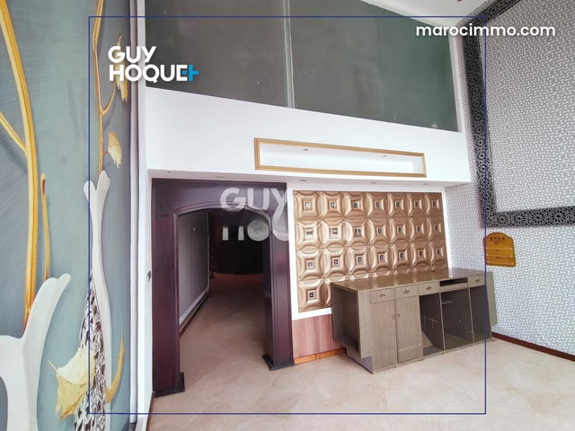 Local commercial Racine Extention 318 m² 62 m² — 2