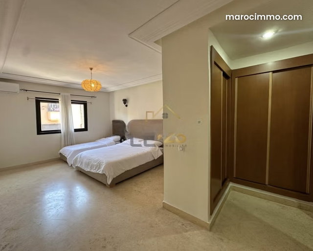 Appartement Lumineux À Louer Avec Piscine — 5