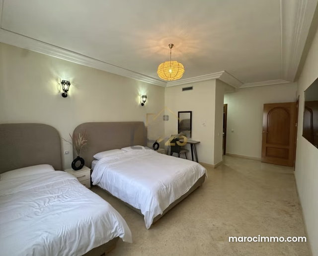 Appartement Lumineux À Louer Avec Piscine — 4
