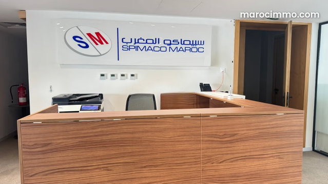 Offices for rent on the Route d’El Jadida. 267 m². Terrace and elevator — 3