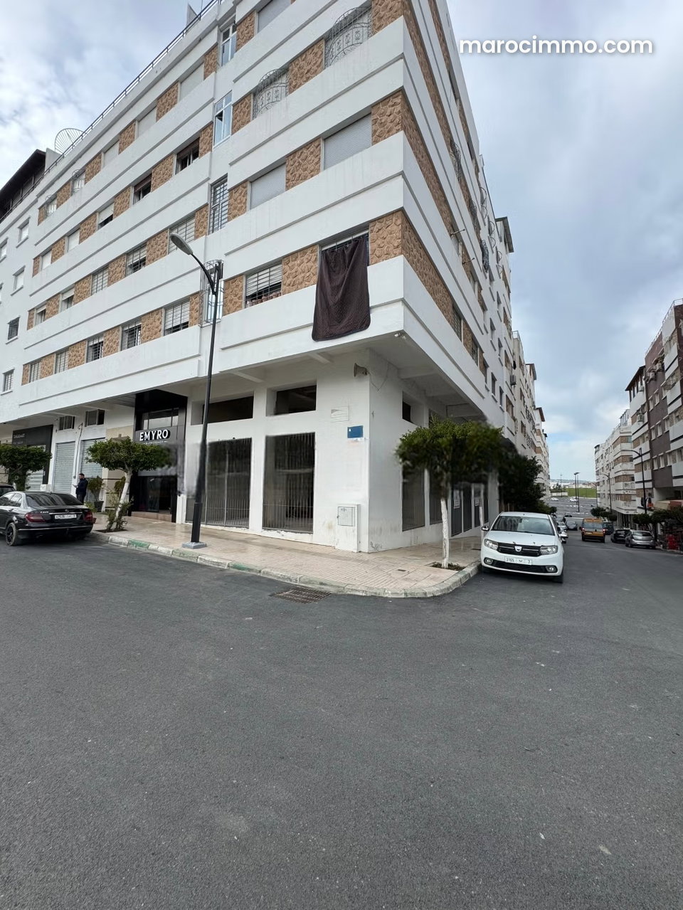 Commercial Space for Rent 59 m² in Front of the Stadium