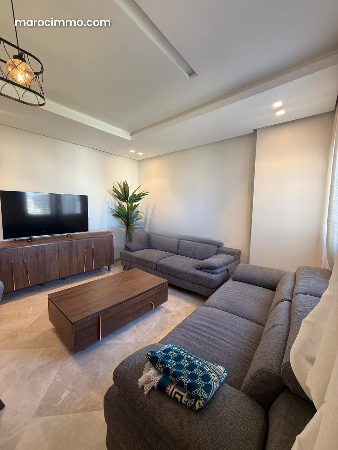 Furnished 100 m² apartment in central Tangier for rent — Tangier