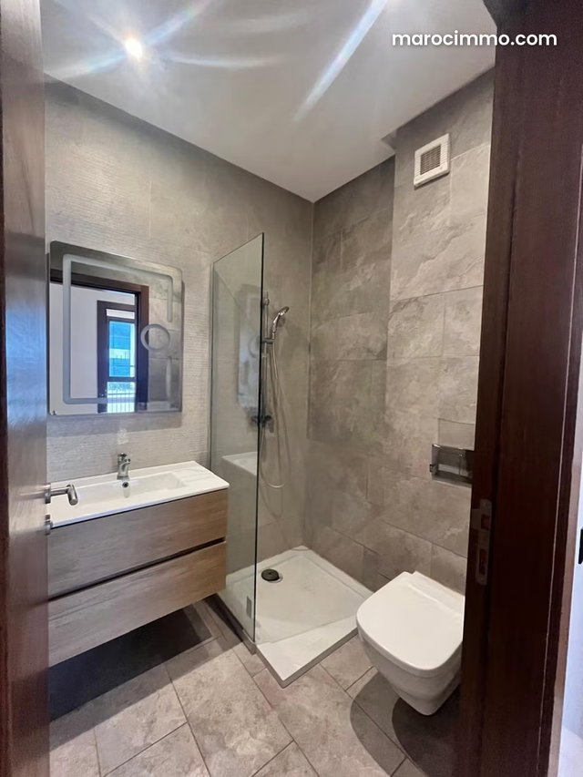 Appartement meublé neuf à louer à CFC — 5