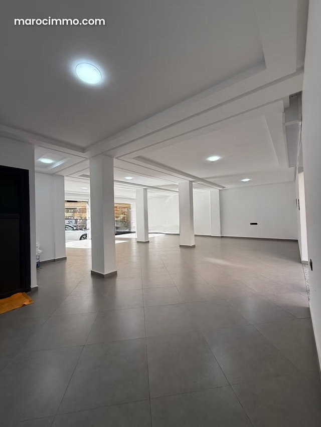 Espace commercial à louer — 3