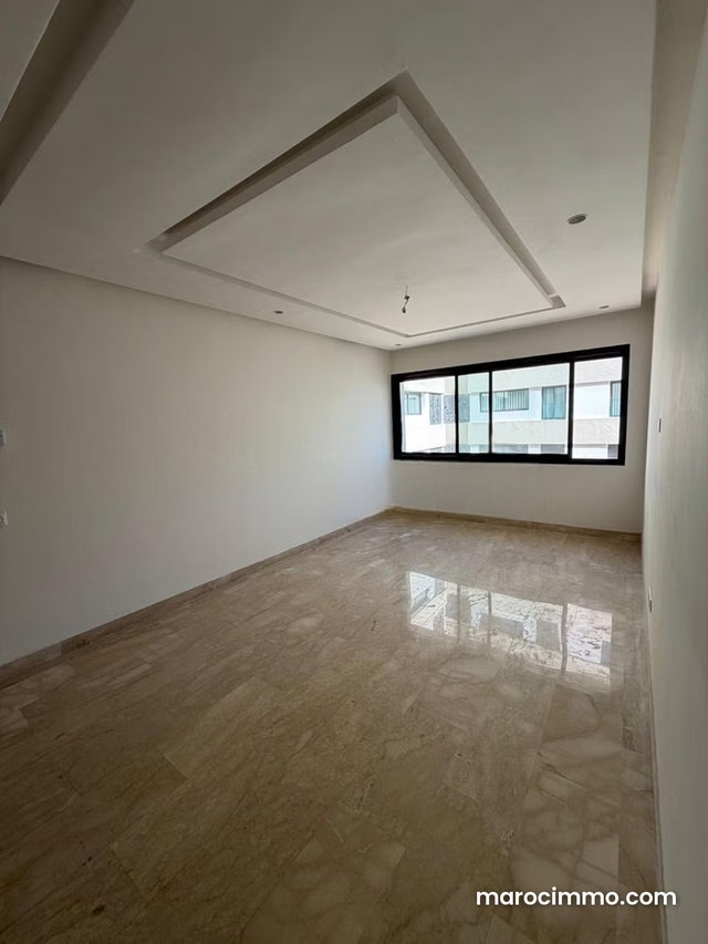 Appartement en location à Bourgogne Ouest. 1 Pièce. Ascenseur et terrasse — 5