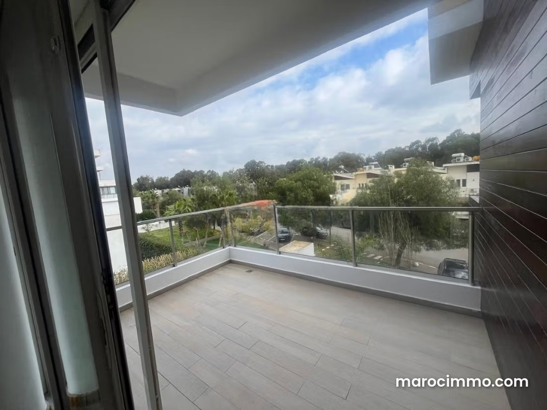 Appartement 160 m² à Ville Verte Bouskoura, lumineux et sécurisé — Bouskoura