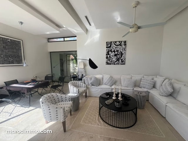 Somptueuse maison à vendre à Route de Fez. Superficie 2271 m². Meublé — 4