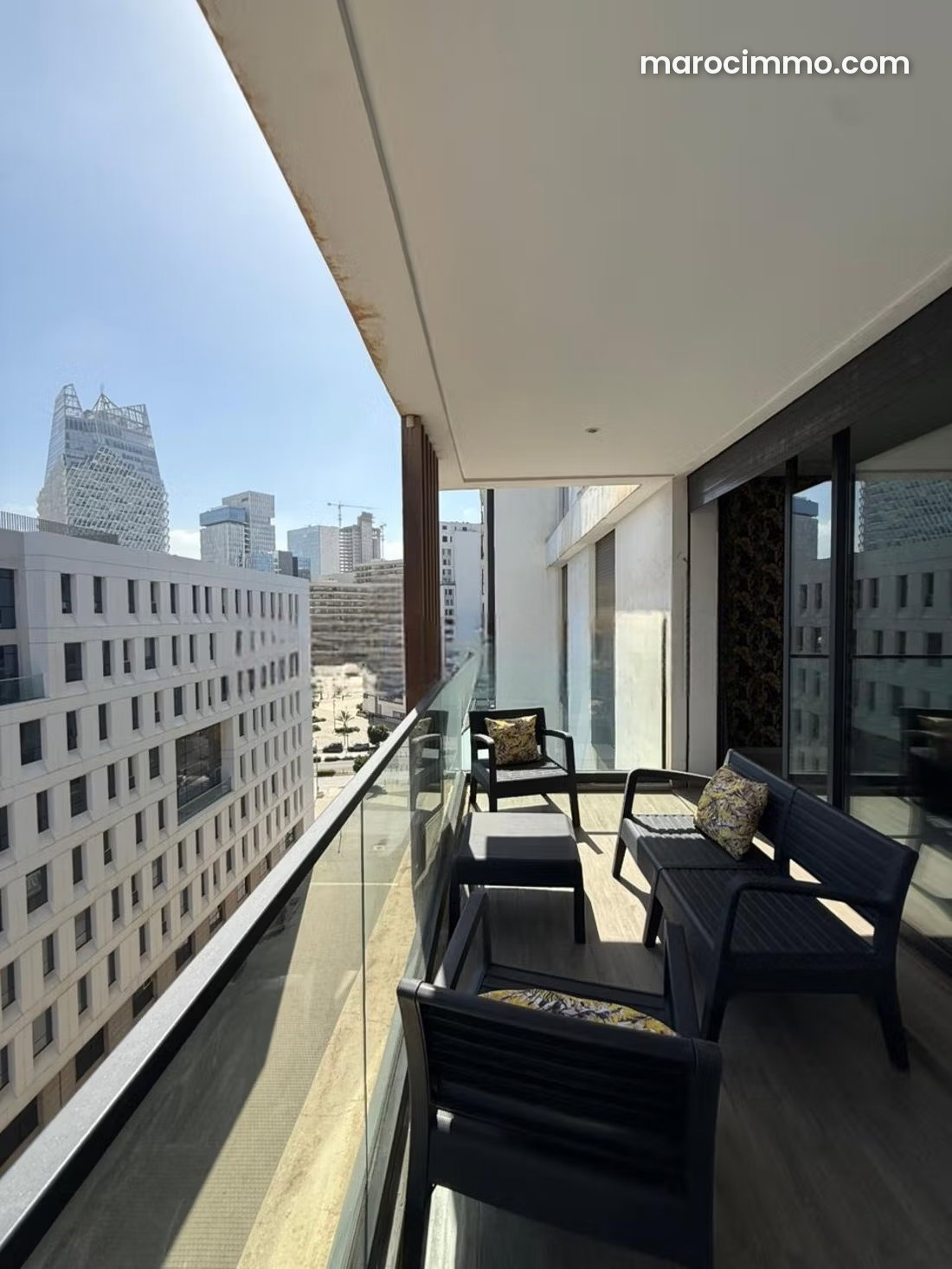 Appartement meublé 98 m², dernier étage, Casablanca Finance City — Casablanca