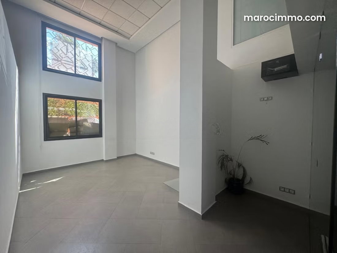 Local commercial 149 m², Guéliz, Marrakech, Boulevard Mohamed V — Marrakech