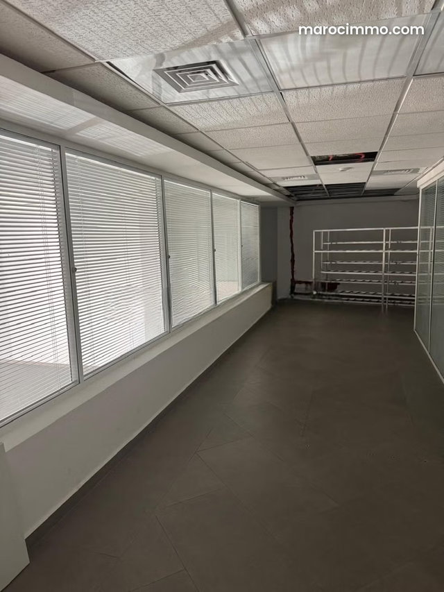 Magnificent office for rent on Mohamed V Boulevard — 3