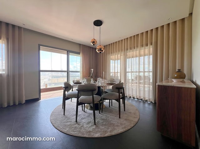 Superbe appartement à louer à Casablanca Marina vue mer 202m2 — 4