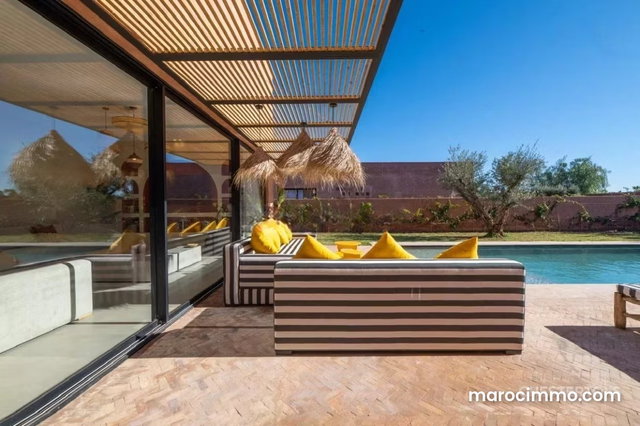 Contemporary villa with pool at Route Amizmiz, Marrakech — 2