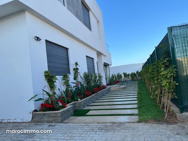 El Menzeh: une villa d’exception à vendre — 2