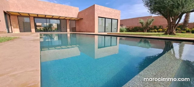 Villa récente et contemporaine Route Amizmiz Marrakech — 3