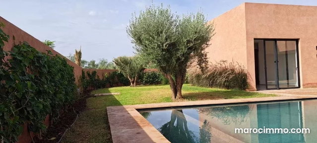 Villa récente et contemporaine Route Amizmiz Marrakech — 5