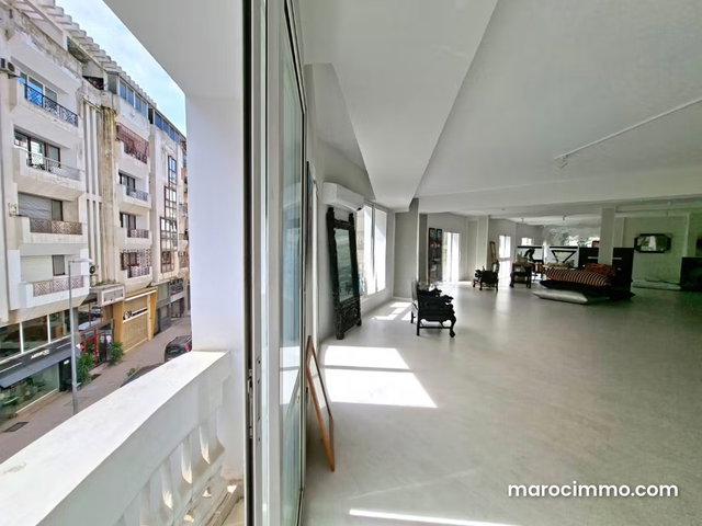 Unique Bureau de 150M² à Louer au Coeur de Racine — 4
