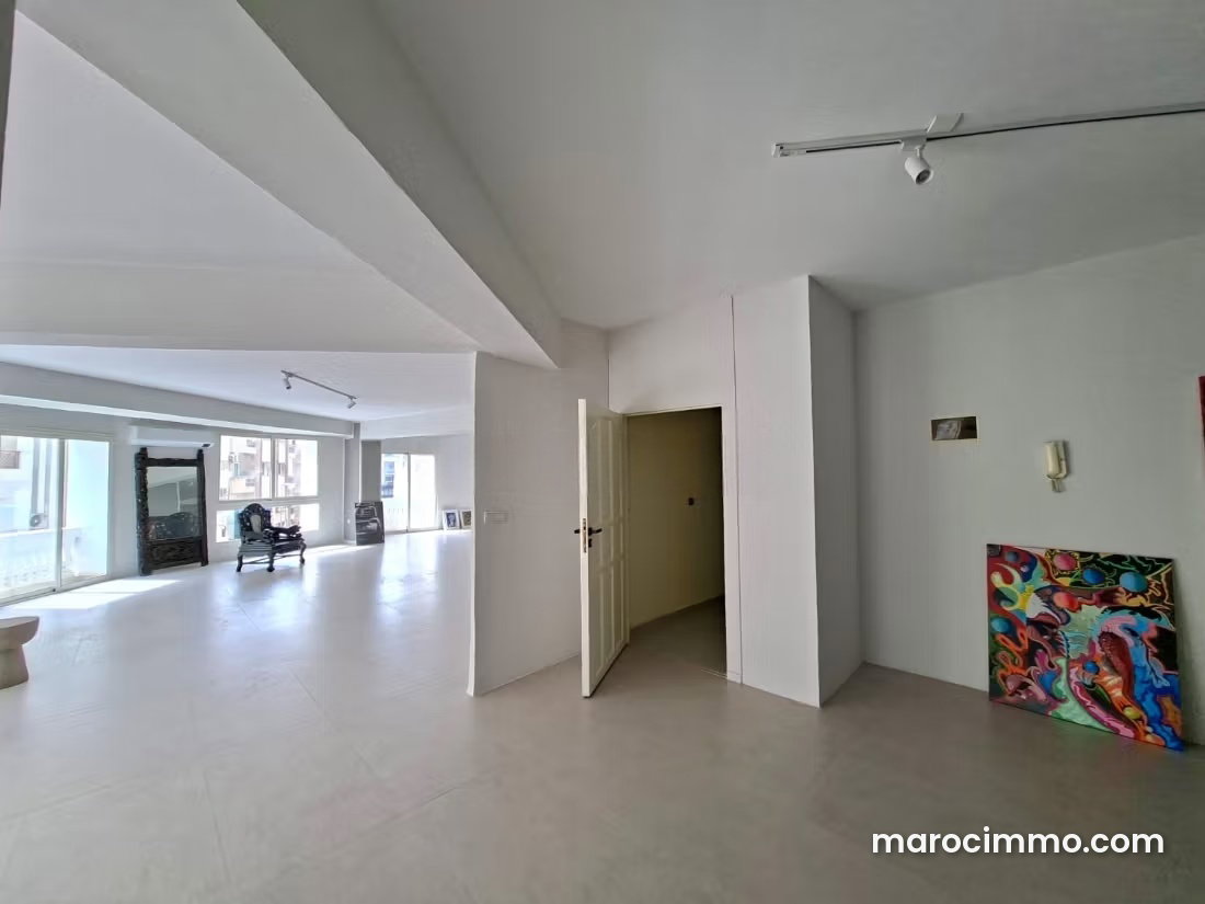 300 m² Office for Rent, Racine, Casablanca — Bright and Flexible — Casablanca