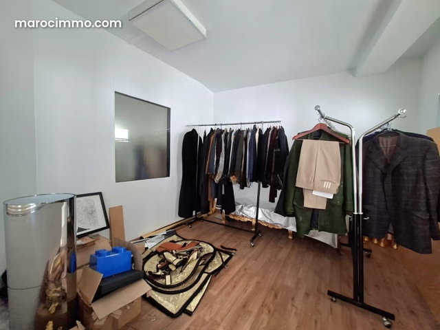 Grand Bureau de 300M² à Louer au Coeur de Racine — 5