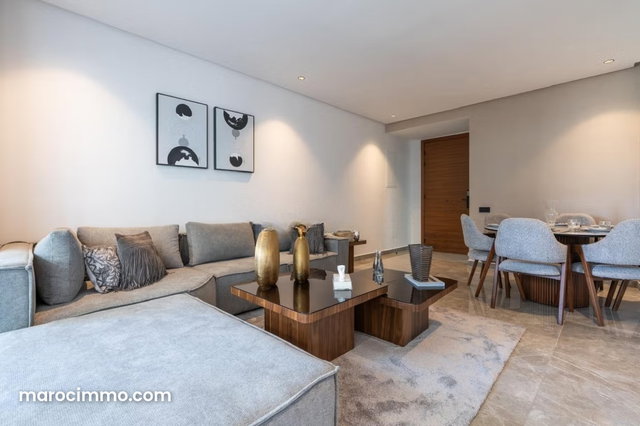 Magnifique appartement 3 chambres joliment meublé en location longue durée à CFC — 2