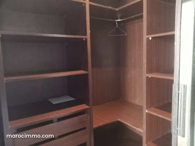 Très bel appartement en location à Gauthier. Superficie 180 m². Meublé — 5