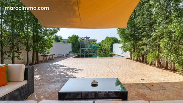 Villa dans un golf — 3