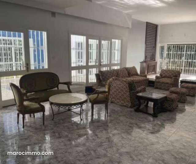 For Rent – Luxury Villa in La Pinède — 5