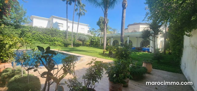 Villa à vendre à Californie à côté de Amoud — الدار البيضاء