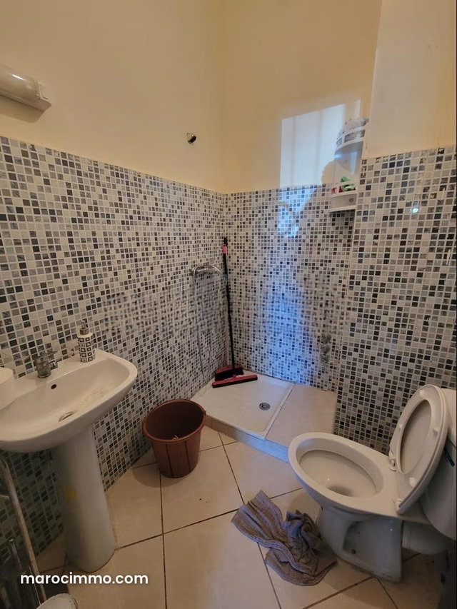 Apartment for Sale in Dar Bouazza. 4 bedrooms. Concierge Service — 5