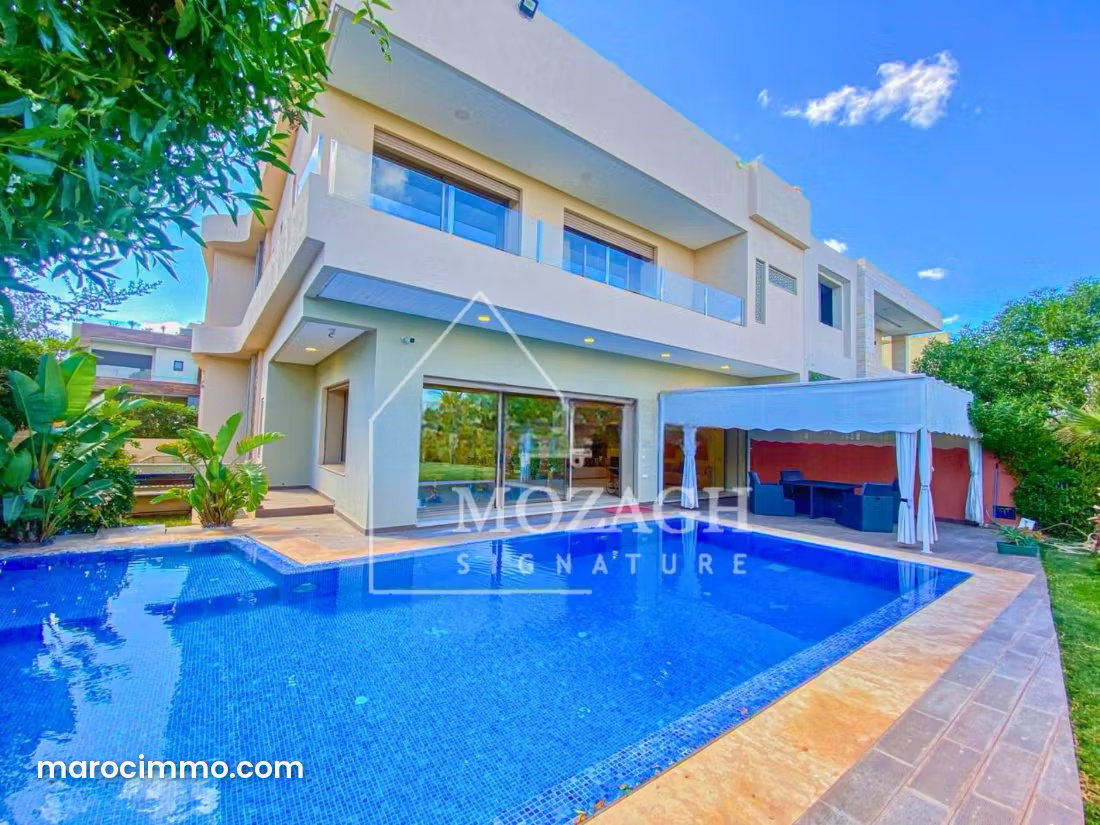 1,000 sqm Villa with Pool and Mountain Views, Route d'Amezmiz, Marrakech — Marrakesh