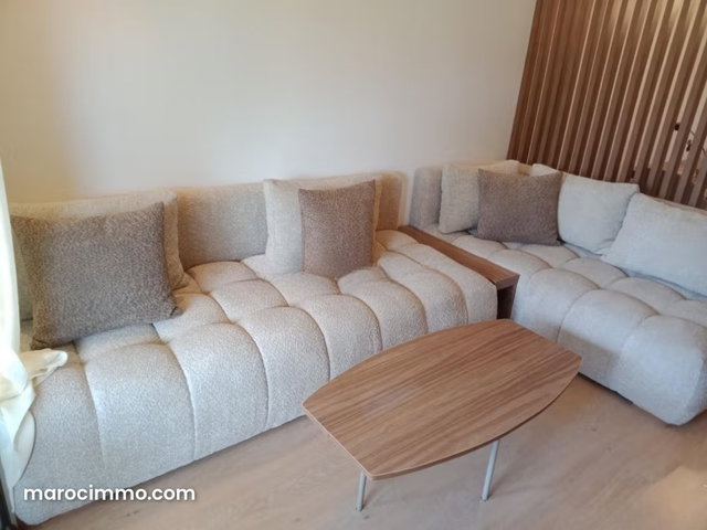 Rent this apartment in Agdal. 2 comfortable bedrooms — 4