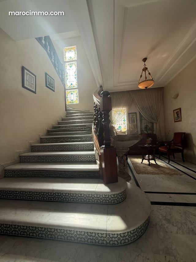 Exceptional Villa for Sale – Californie Quarter — 5