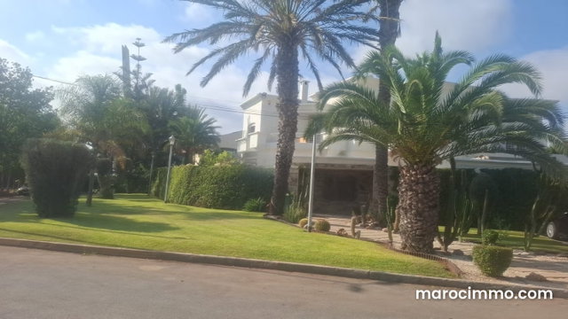 Exceptional Villa for Sale – Californie Quarter — 2