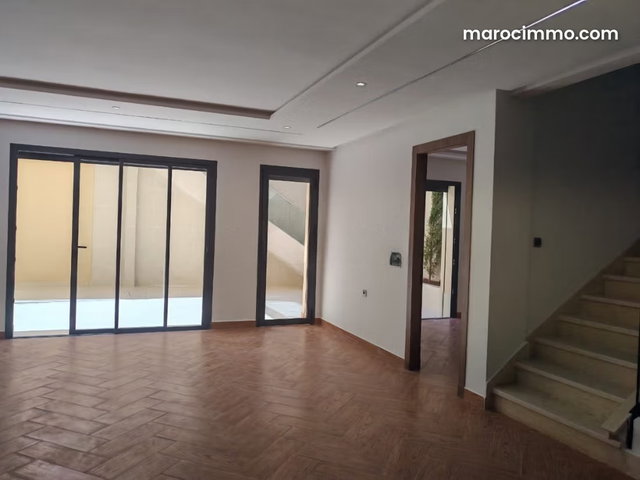 Luxurious 6 Bedroom Villa for Sale with Pool – Route d’Amezmiz — 3