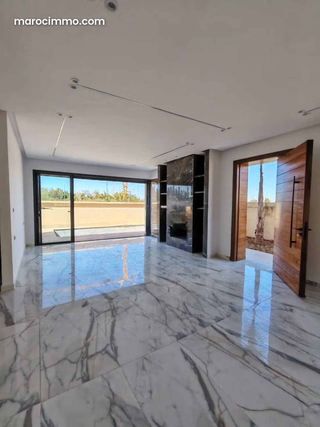 350 m² Villa, 6 Bedrooms, Swimming Pool, Amizmiz Road, Marrakech — Marrakesh