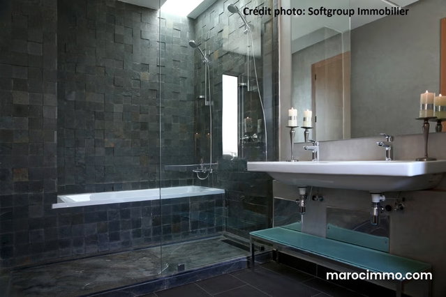 Magnifique villa à louer à Ain Diab. Superficie 450 m². Double vitrage et chauffage central — 3